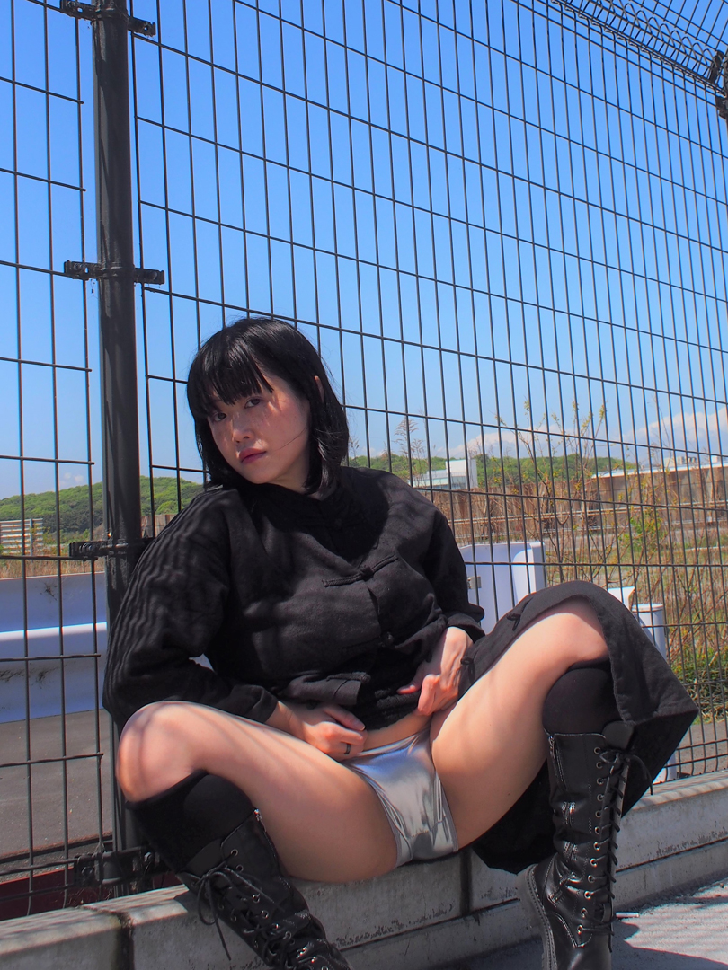 露出　熟女　らむさん 230503][シェルガール]露出報告03 拡大する築造物、または都市荒野より愛を込めて | サブカル全般好きなオタクでレイヤー「架素理」さんが野外露出！  | 三次元 | ニュース | うらあきば.じぇいぴ～